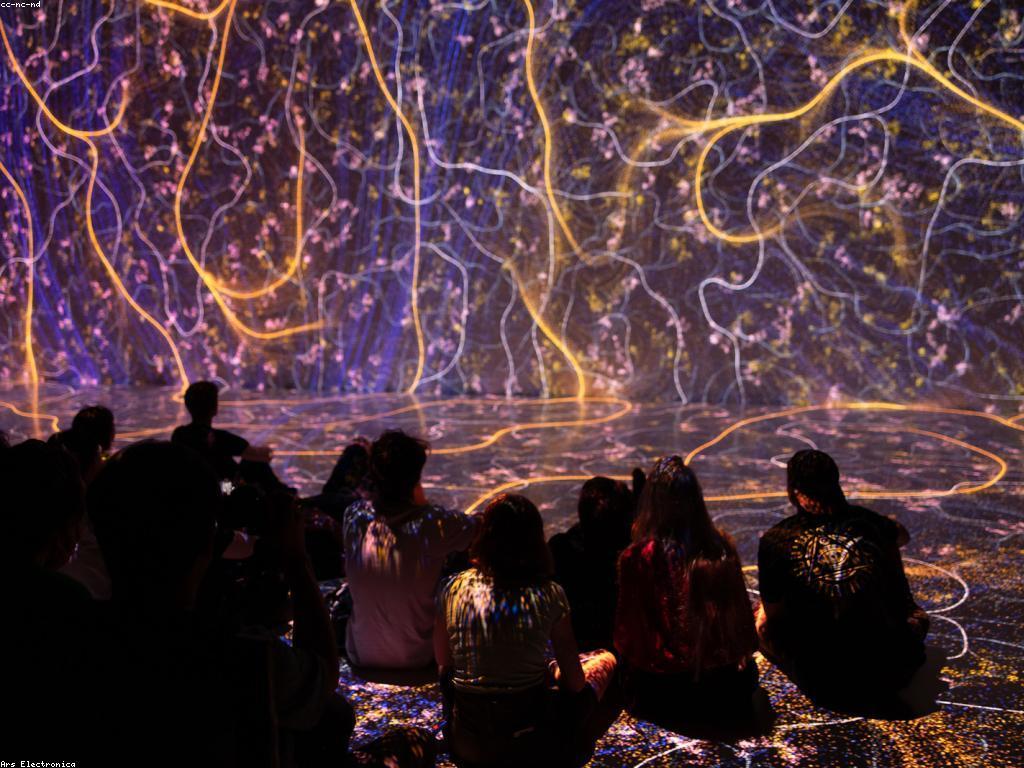 ព័ត៌មានលើកស្ទួយ៖ ការប៉ះពាល់ដល់គំនិតសាធារណៈ