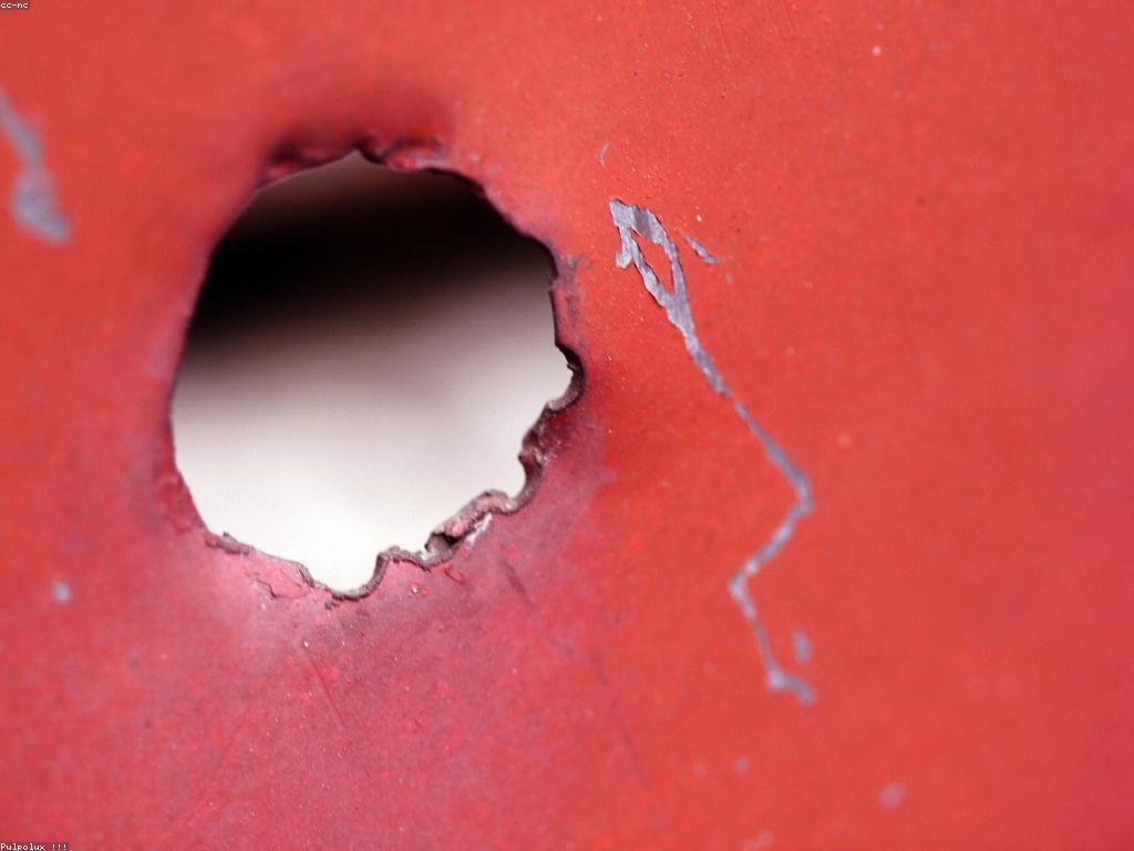 ឥទ្ធិពលនៃព័ត៌មានលើកស្ទួយលើសង្គម